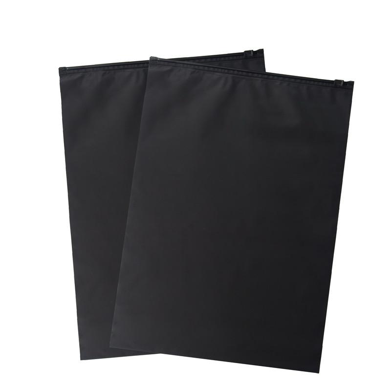 Pack de 50 Bolsa Zipper Negra Mate de 25 cm x 35 cm
