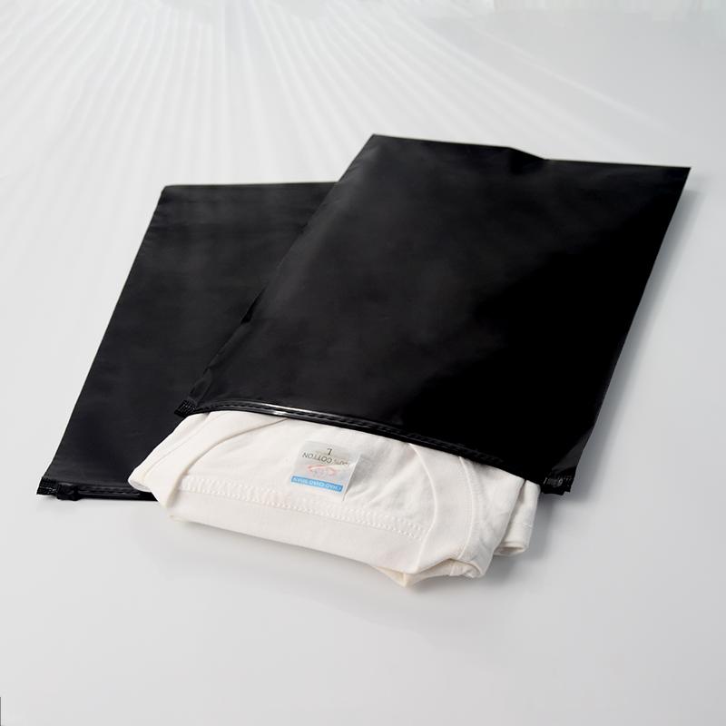 Pack de 50 Bolsa Zipper Negra Mate de 25 cm x 35 cm